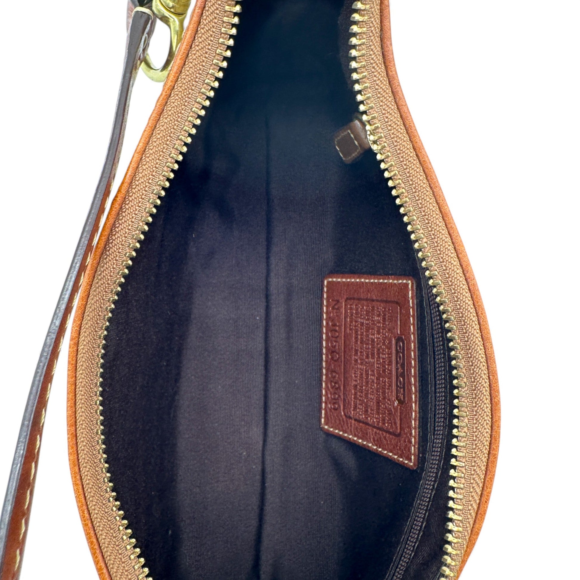 Vintage Coach 6899 Baguette Shoulder Bag - Thanks it's Vintage