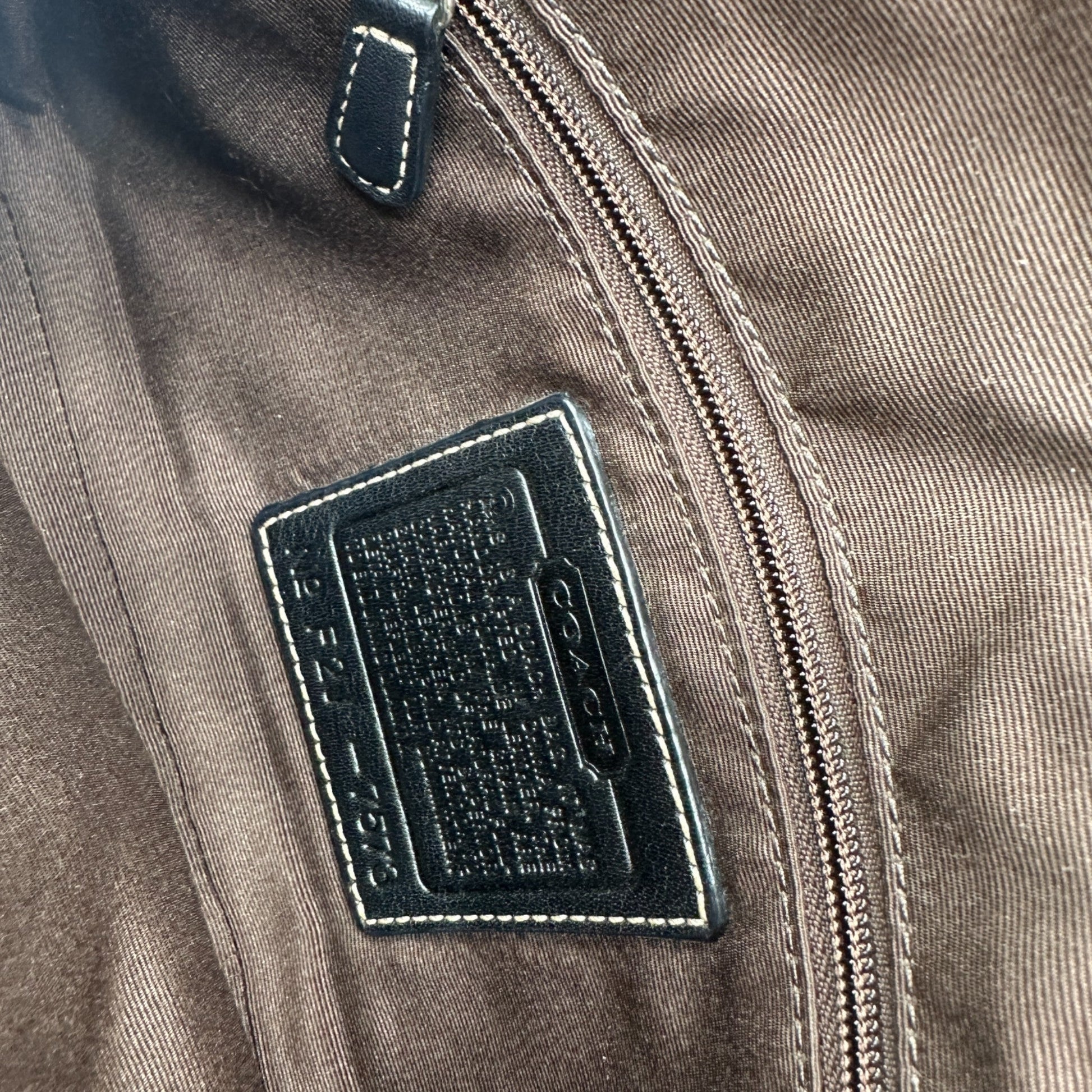 Vintage Coach 7573 Hamptons Demi Clip Shoulder Bag - Thanks it's Vintage