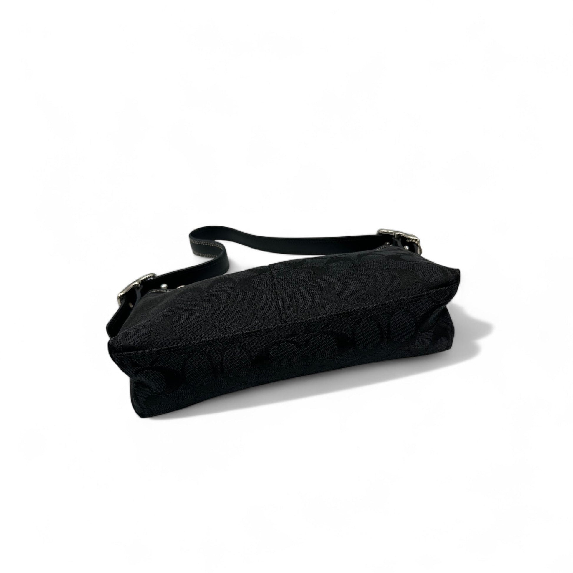 Vintage Coach 8K01 East West Baguette Shoulder - Thanks it's Vintage