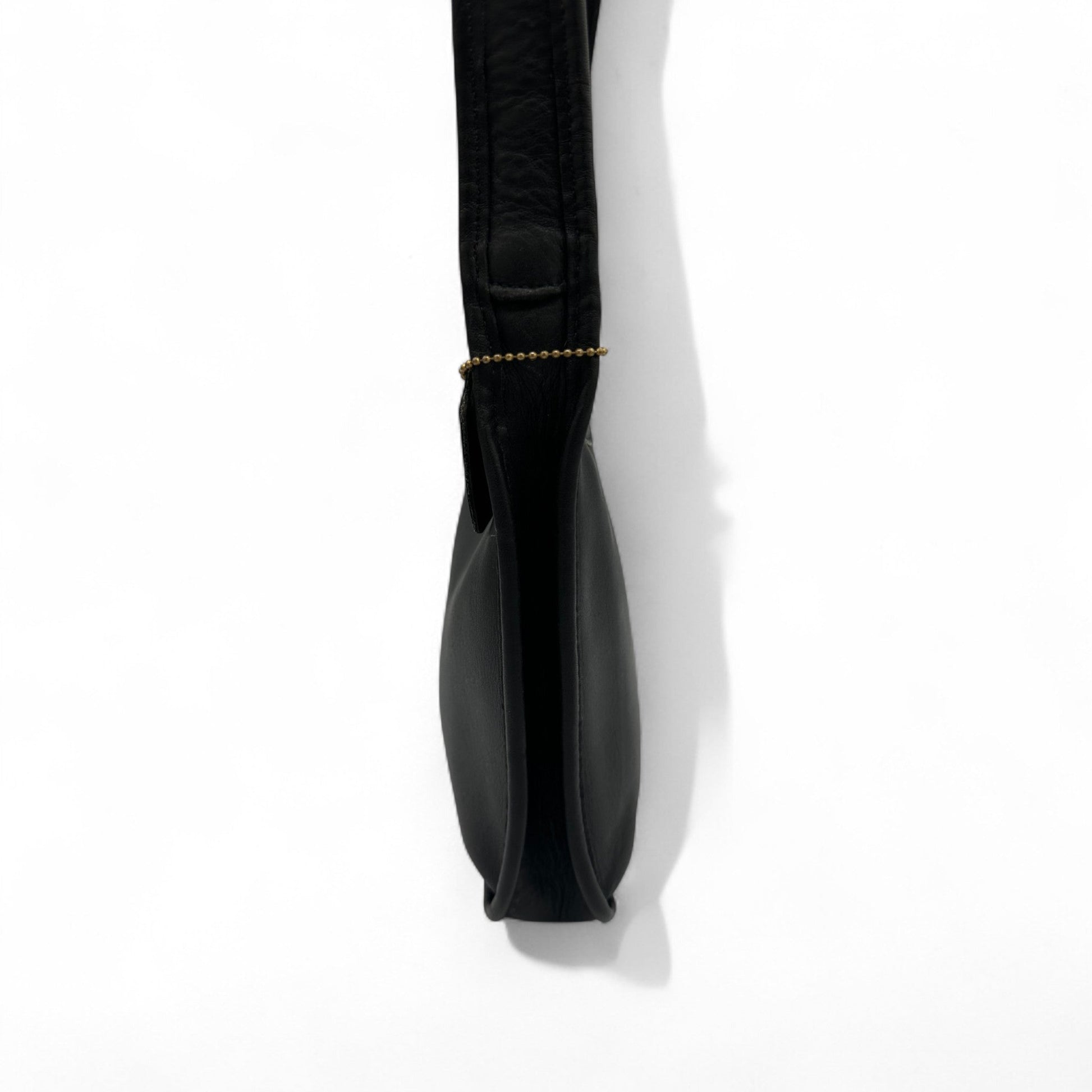 Vintage Coach 9020 Made in the US Black Leather Ergo Shoulder Bag from the 90s - Thanks it's Vintage