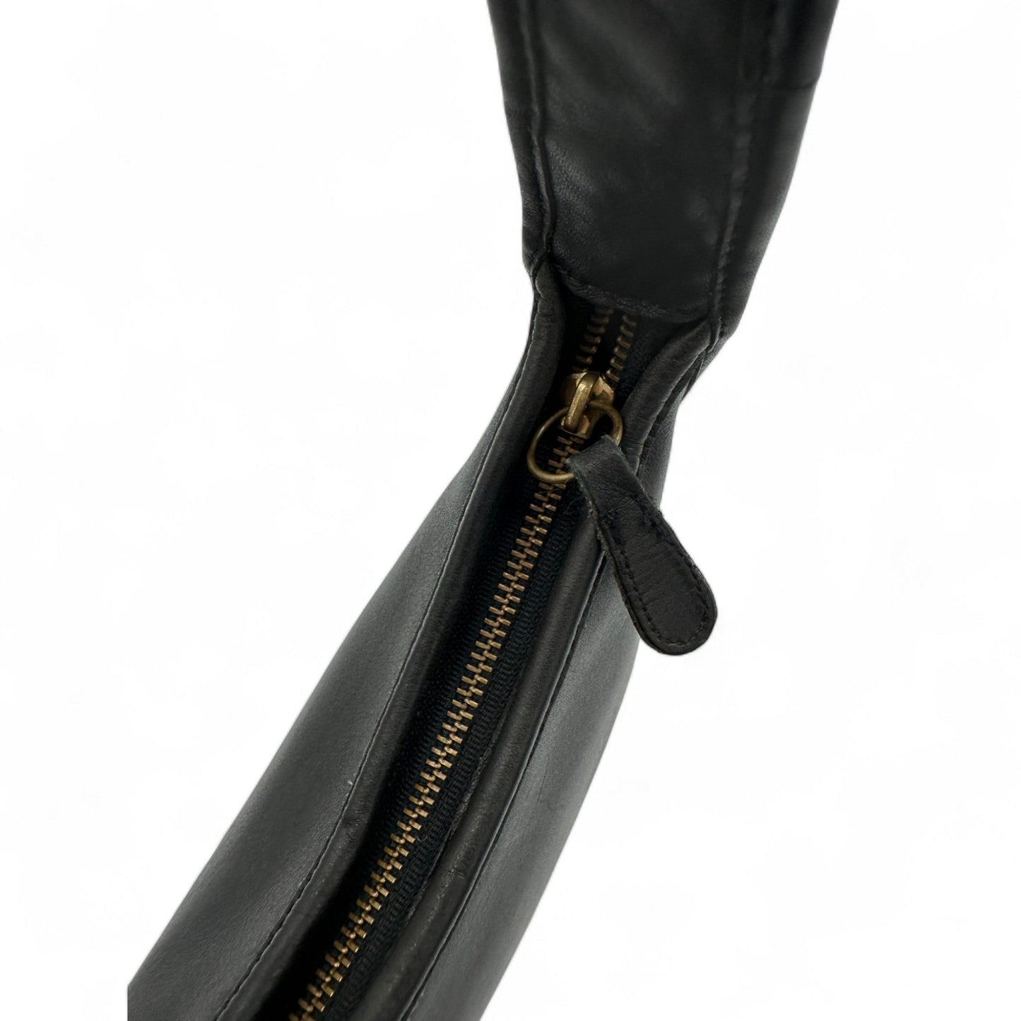 Vintage Coach 9020 Made in the US Black Leather Ergo Shoulder Bag from the 90s - Thanks it's Vintage