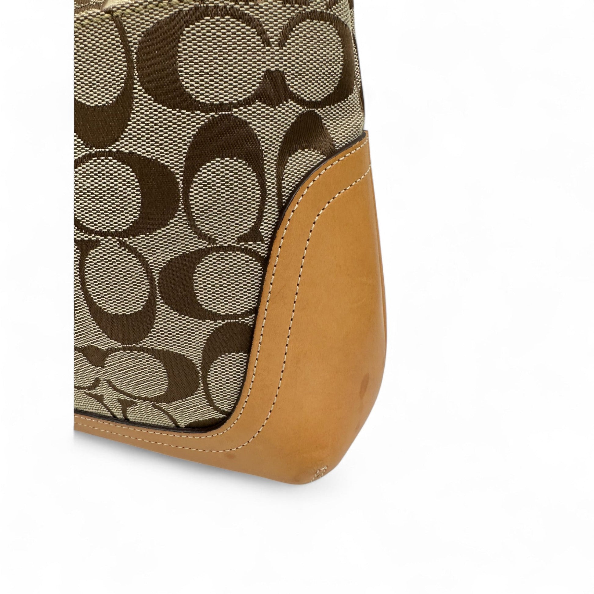 Vintage Coach Vintage Coach 6824 Soho Shoulder Bag in brown and beige signature monogram - Thanks it's Vintage