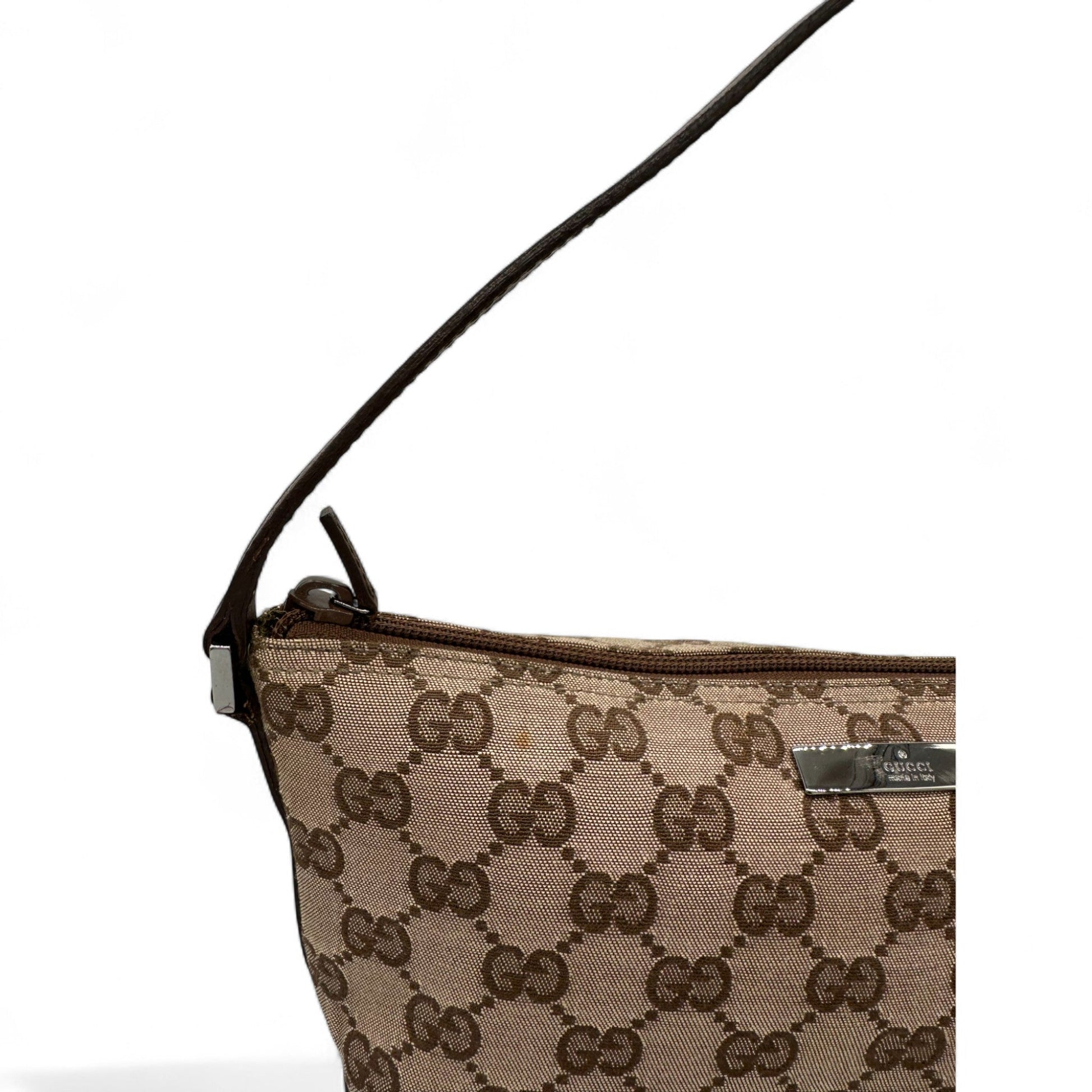Vintage Gucci Boat Pochette Bag in GG Monogram - Thanks it's Vintage