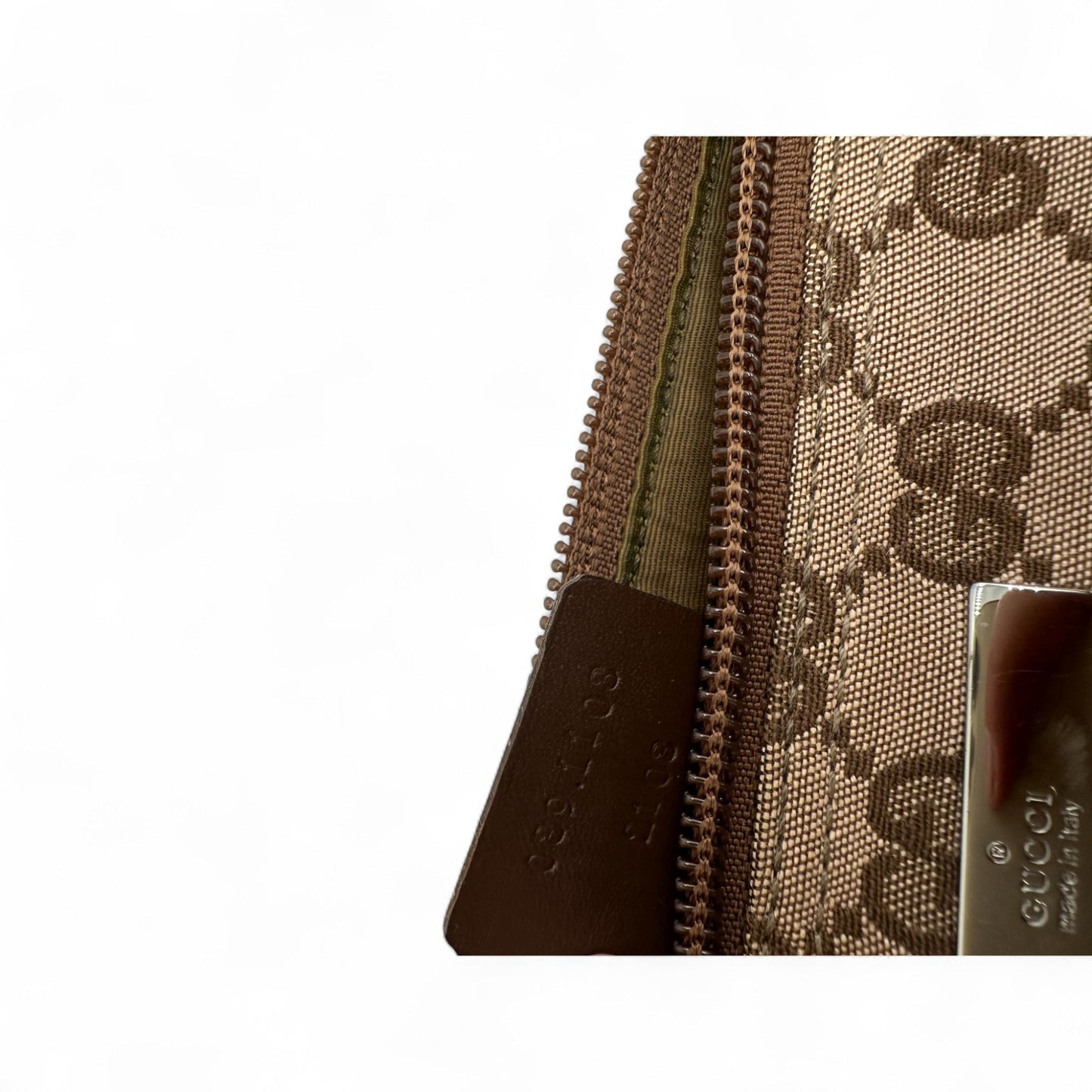 Vintage Gucci Boat Pochette Bag in GG Monogram - Thanks it's Vintage