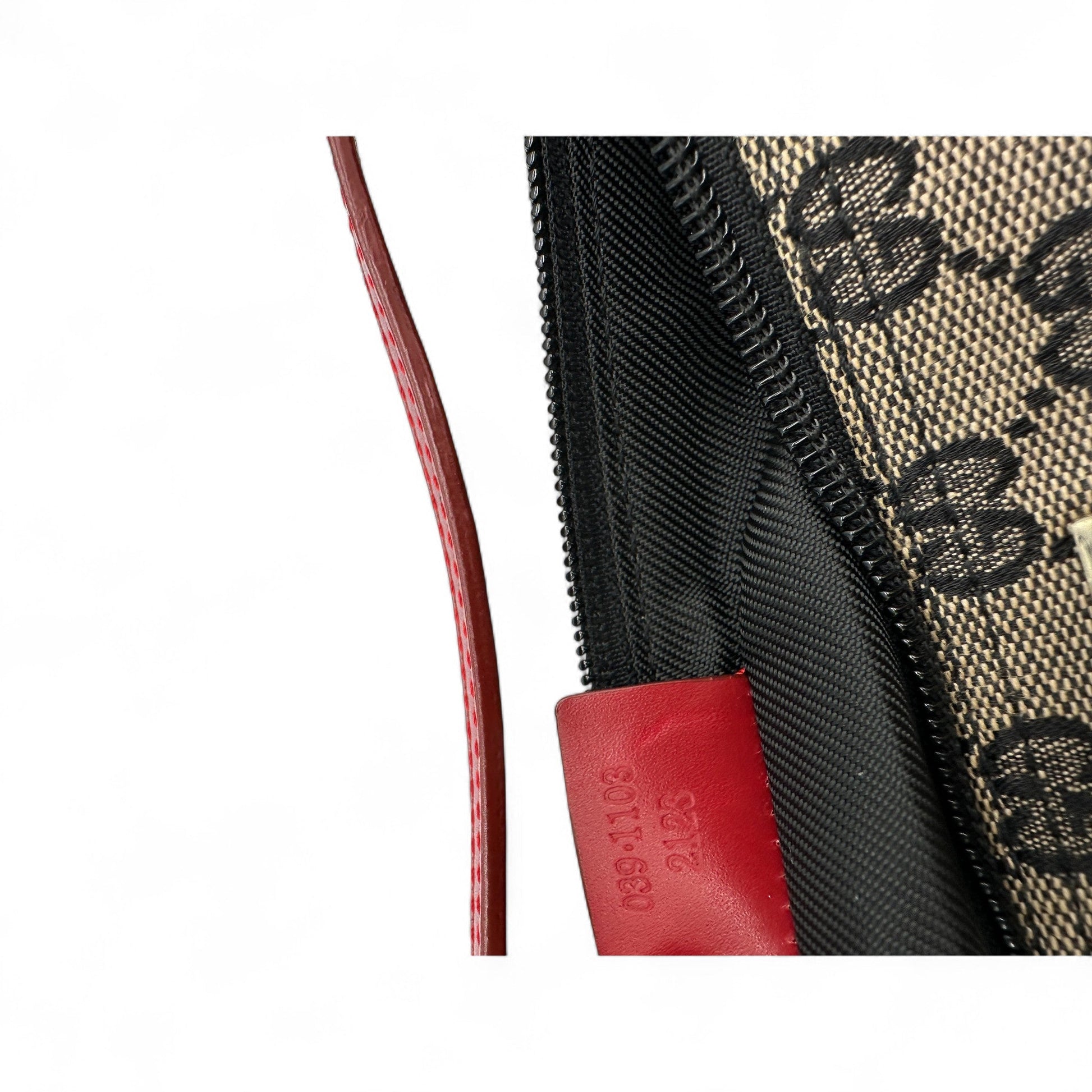 Vintage Gucci Boat Pochette Shoulder Bag - Thanks it's Vintage