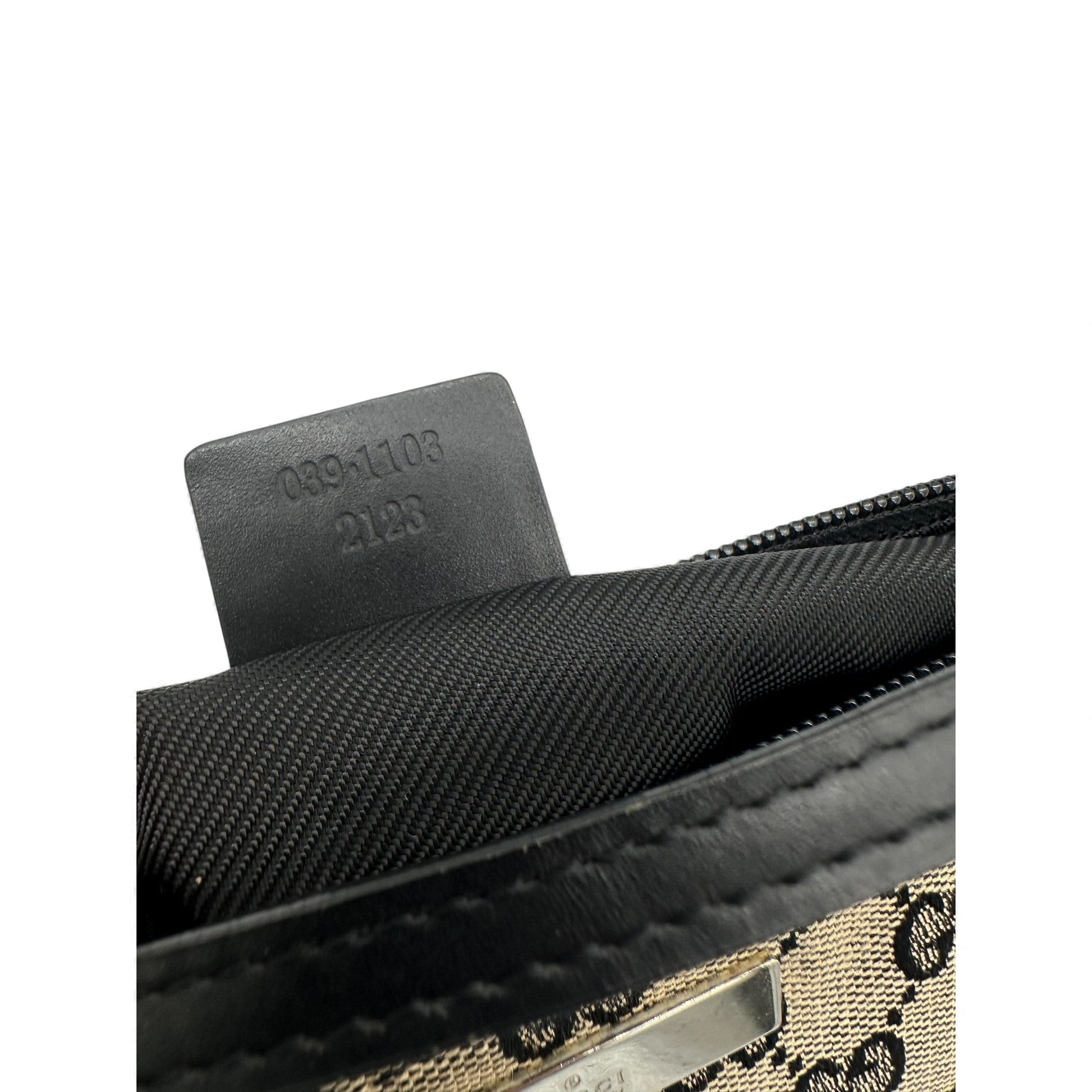 Vintage Gucci Boat Pochette Shoulder Bag - Thanks it's Vintage