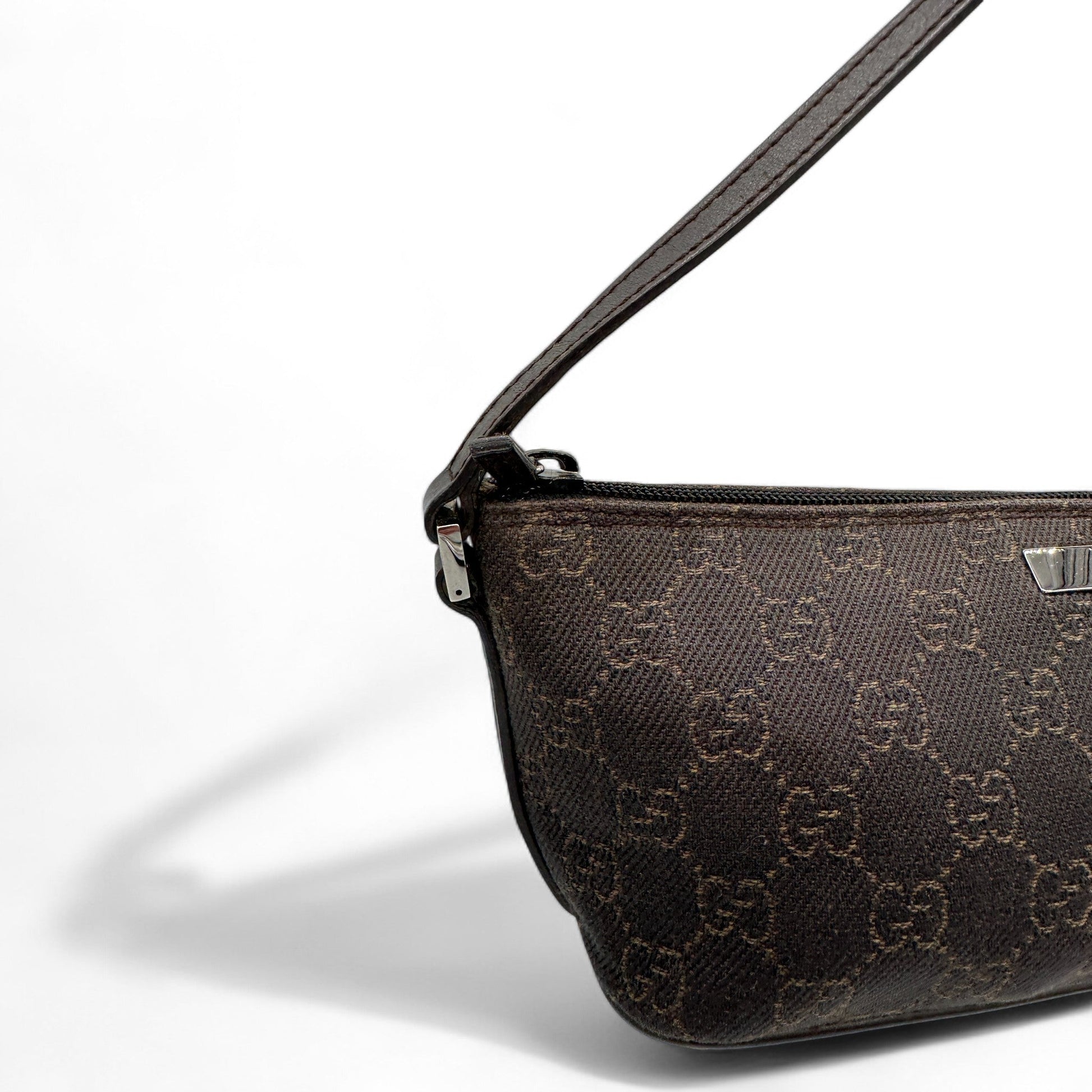 Vintage Gucci Boat Pochette Shoulder Bag - Thanks it's Vintage