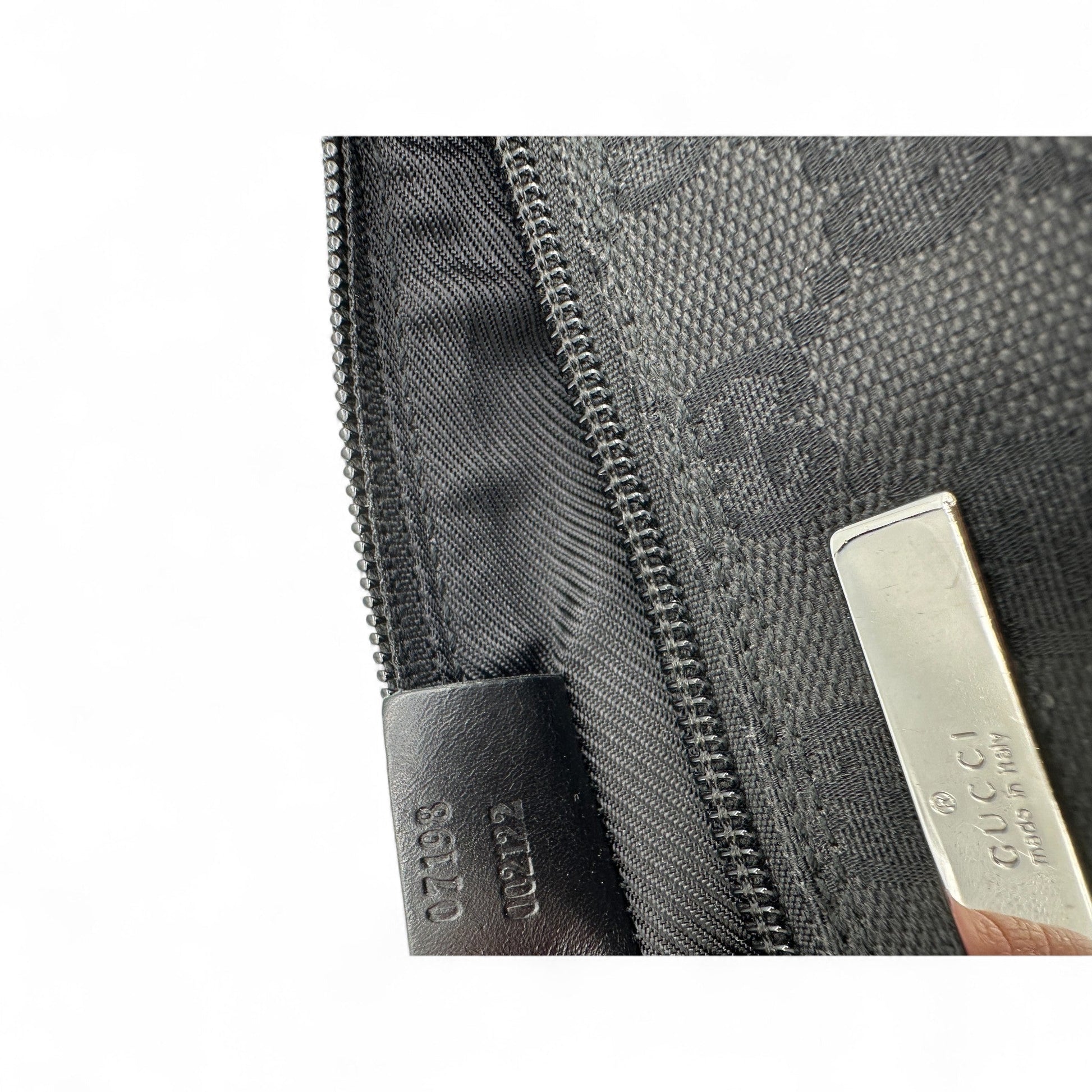 Vintage Gucci Boat Pochette Shoulder Bag in Black GG Monogram - Thanks it's Vintage