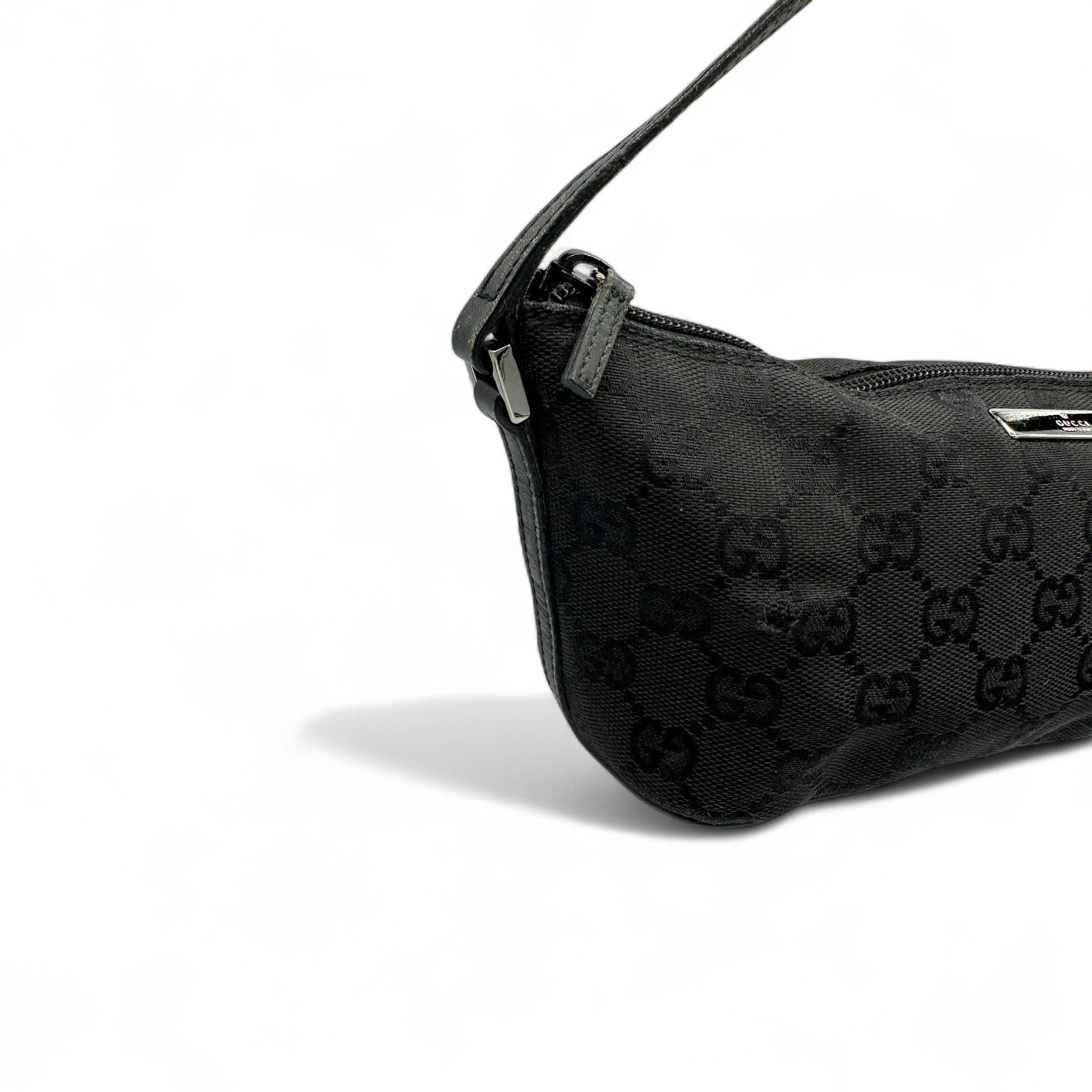 Vintage Gucci Boat Pochette Shoulder Bag in Black GG Monogram - Thanks it's Vintage