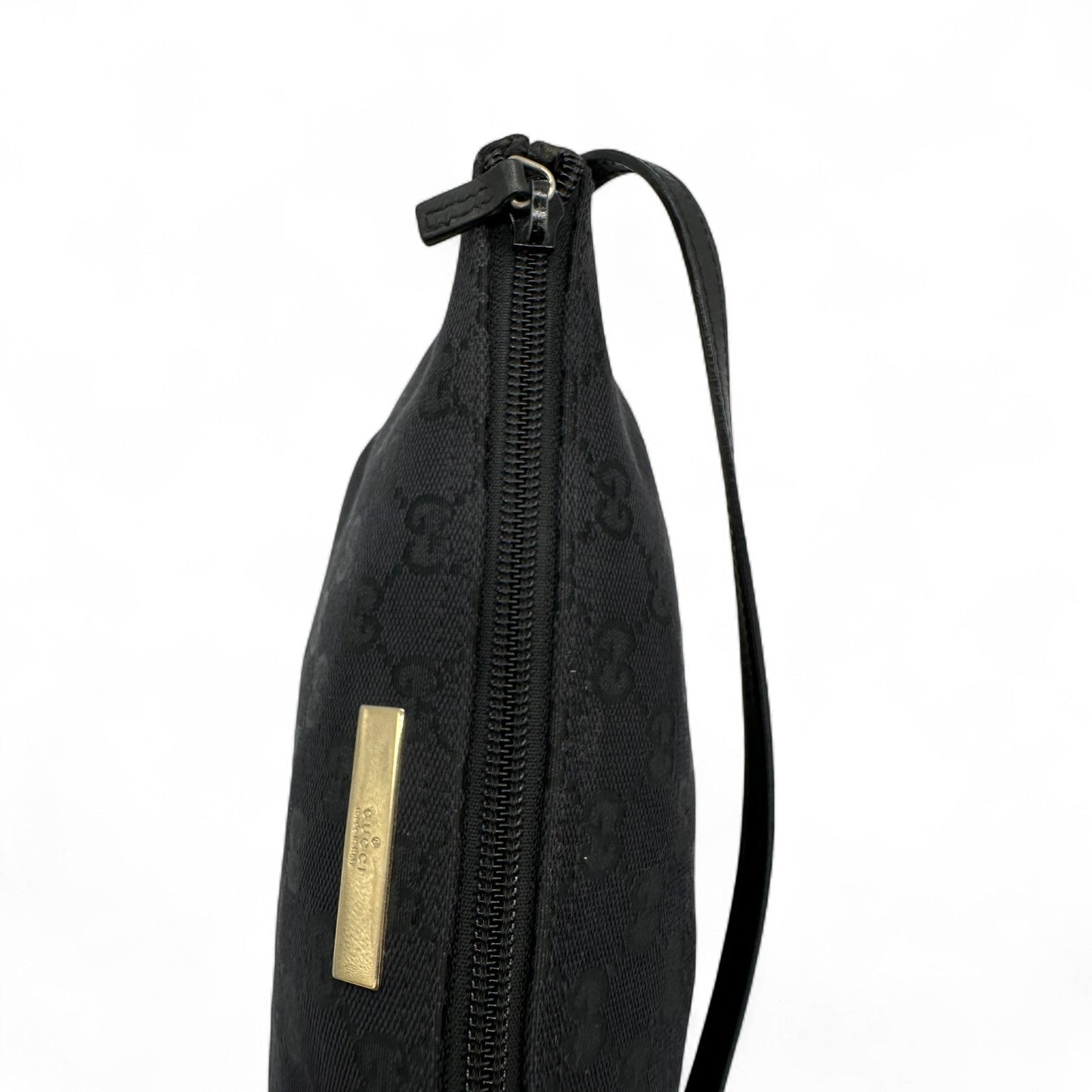 Vintage Gucci Boat Pochette Shoulder Bag in Black GG Monogram - Thanks it's Vintage