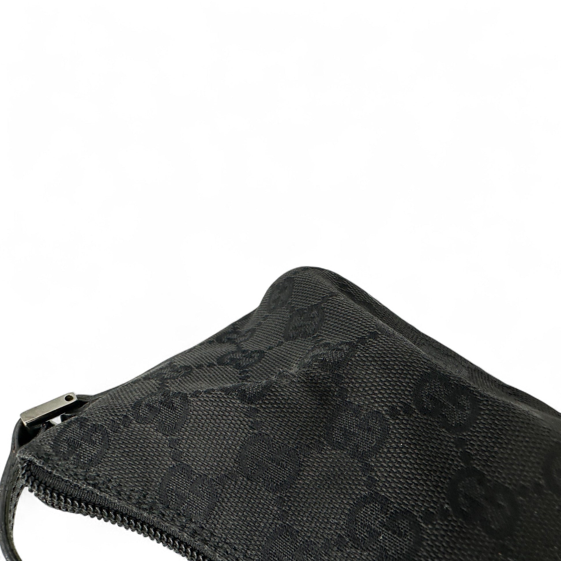 Vintage Gucci Boat Pochette Shoulder Bag in Black GG Monogram - Thanks it's Vintage