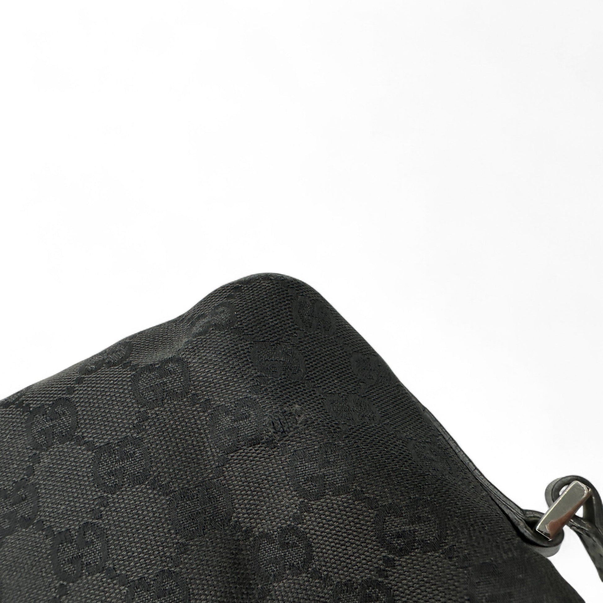 Vintage Gucci Boat Pochette Shoulder Bag in Black GG Monogram - Thanks it's Vintage