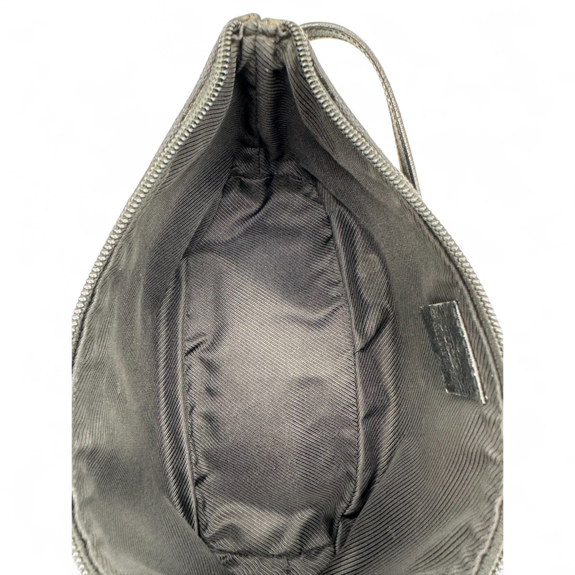 Vintage Gucci Boat Pochette Shoulder Bag in Black GG Monogram - Thanks it's Vintage