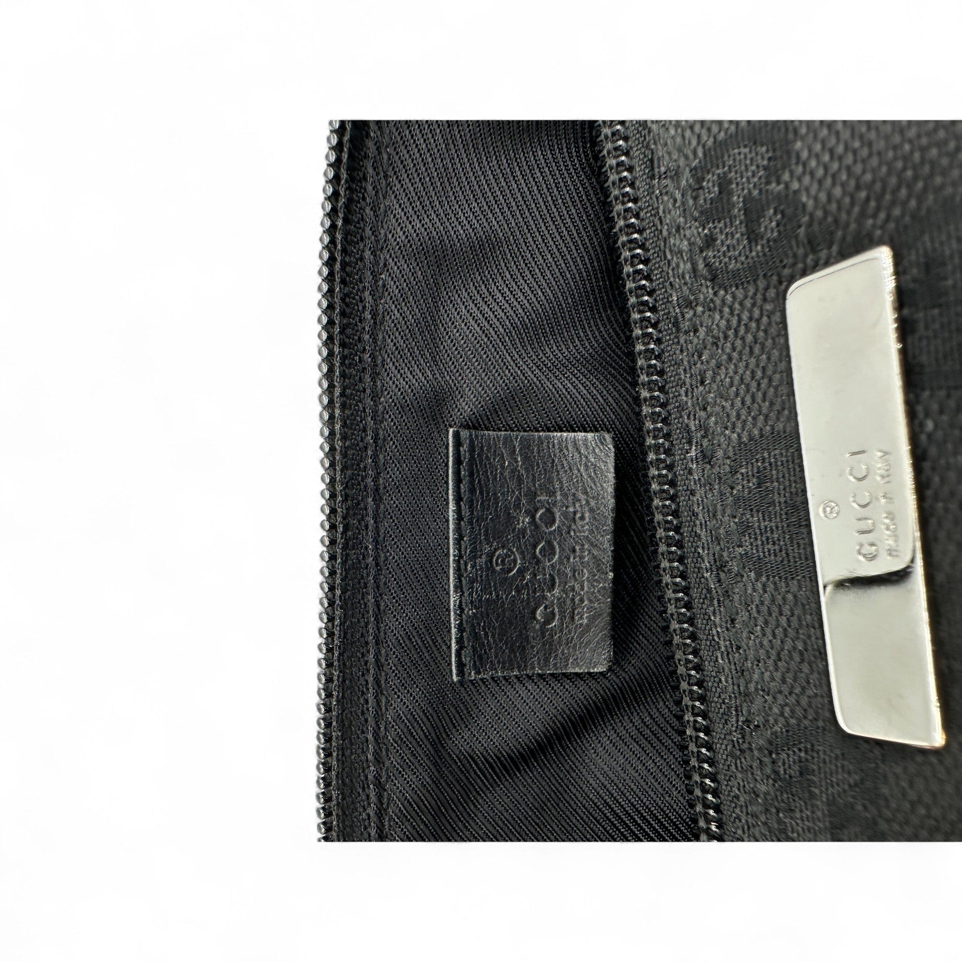 Vintage Gucci Boat Pochette Shoulder Bag in Black GG Monogram - Thanks it's Vintage