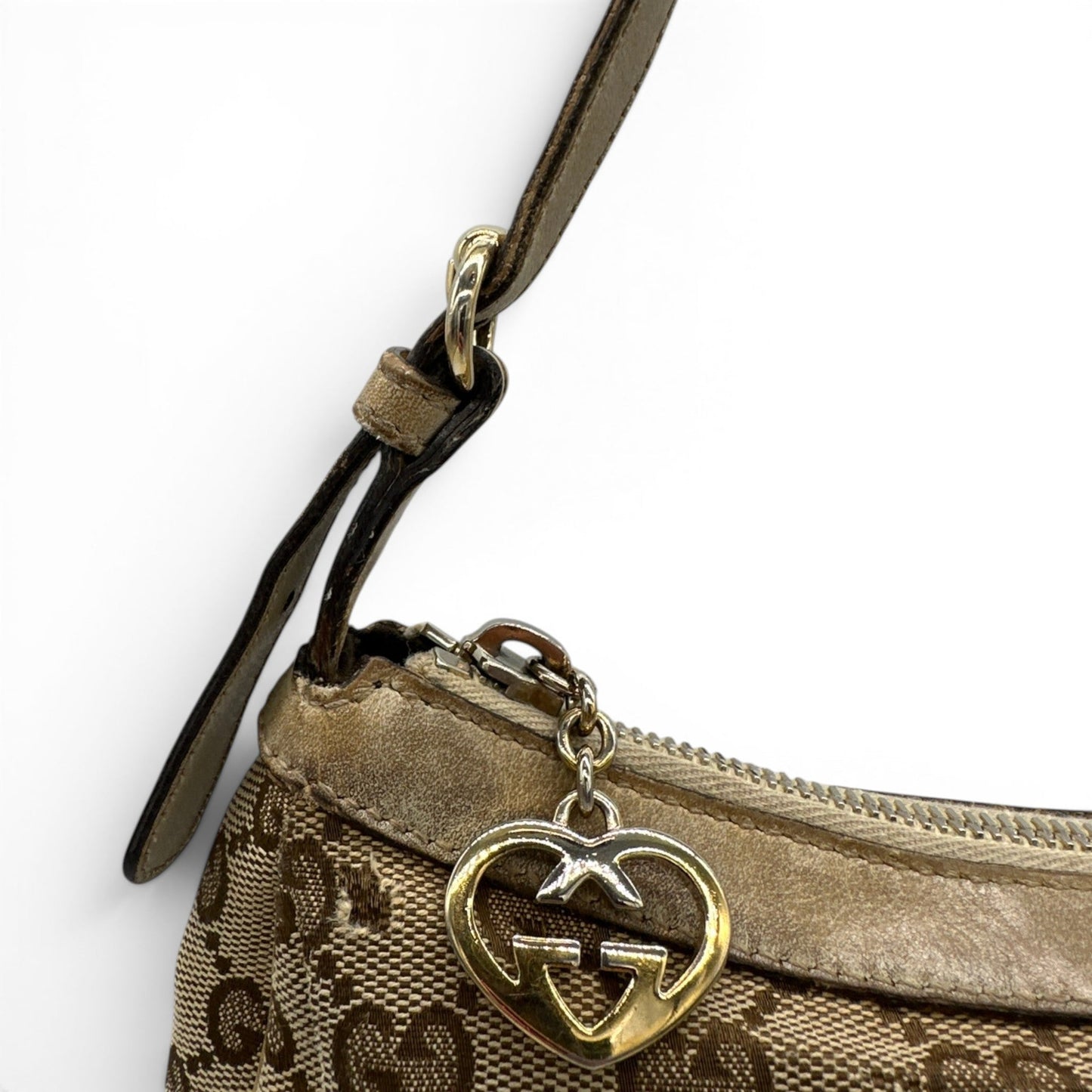 Vintage Gucci GG Heart Pochette - Thanks it's Vintage