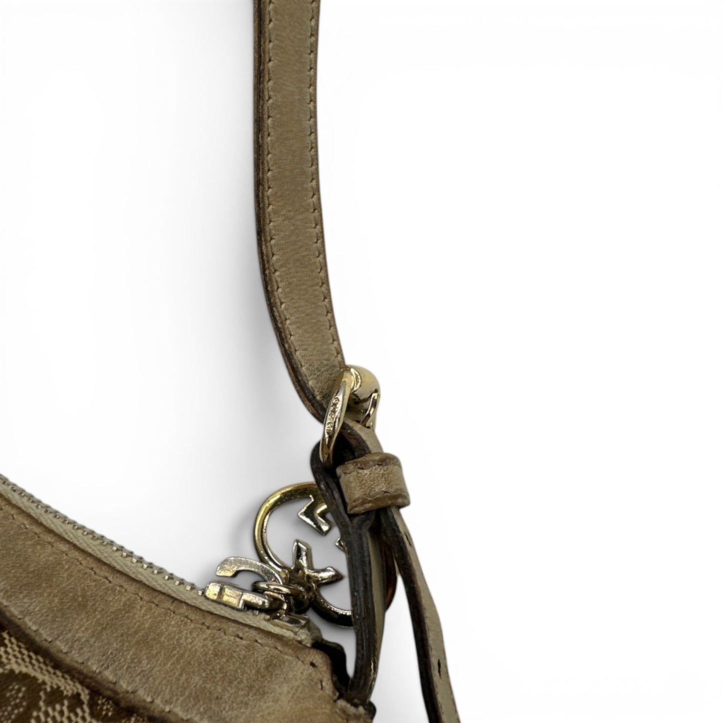 Vintage Gucci GG Heart Pochette - Thanks it's Vintage