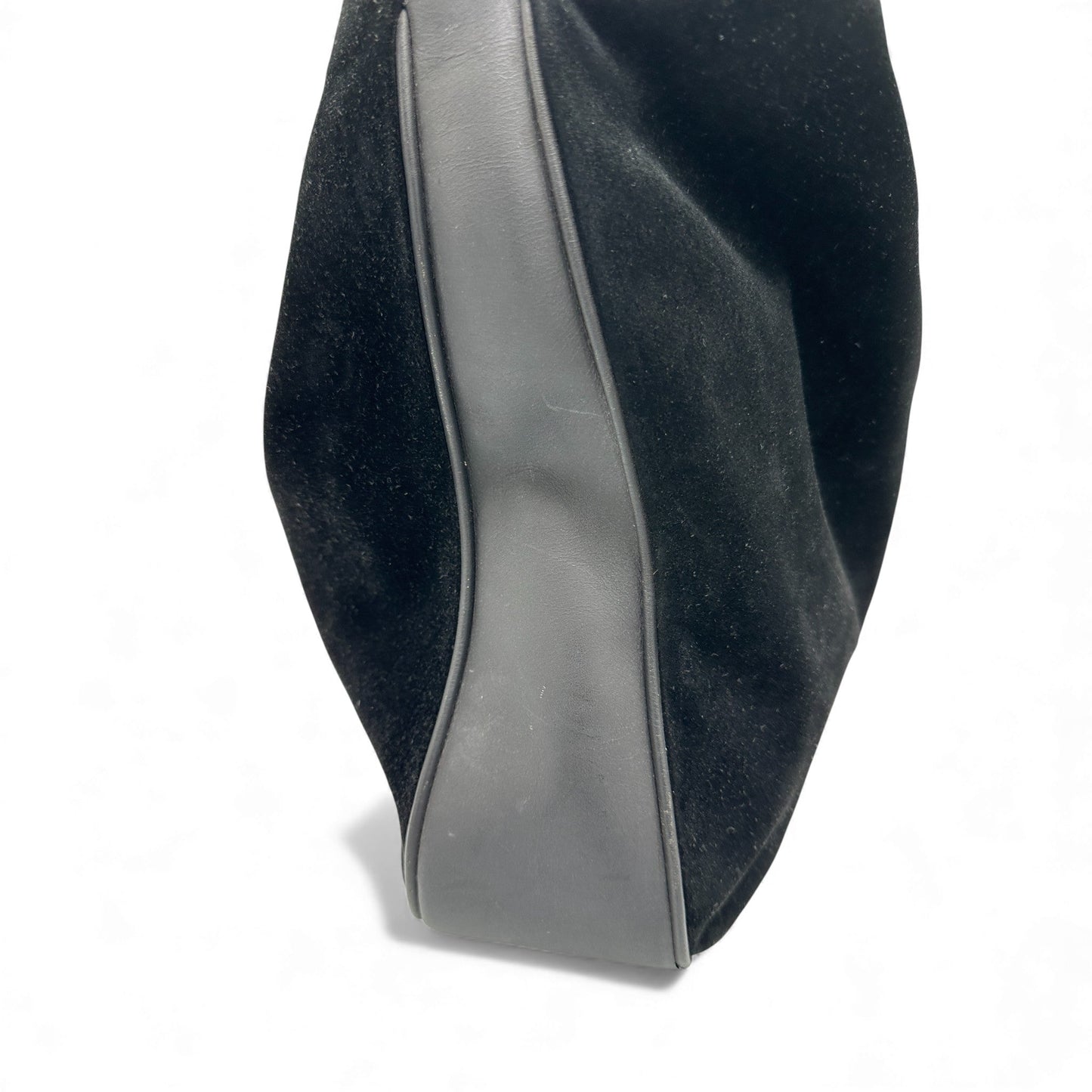 Vintage Gucci Suede Bamboo 001 123 1577 Shoulder Bag - Thanks it's Vintage