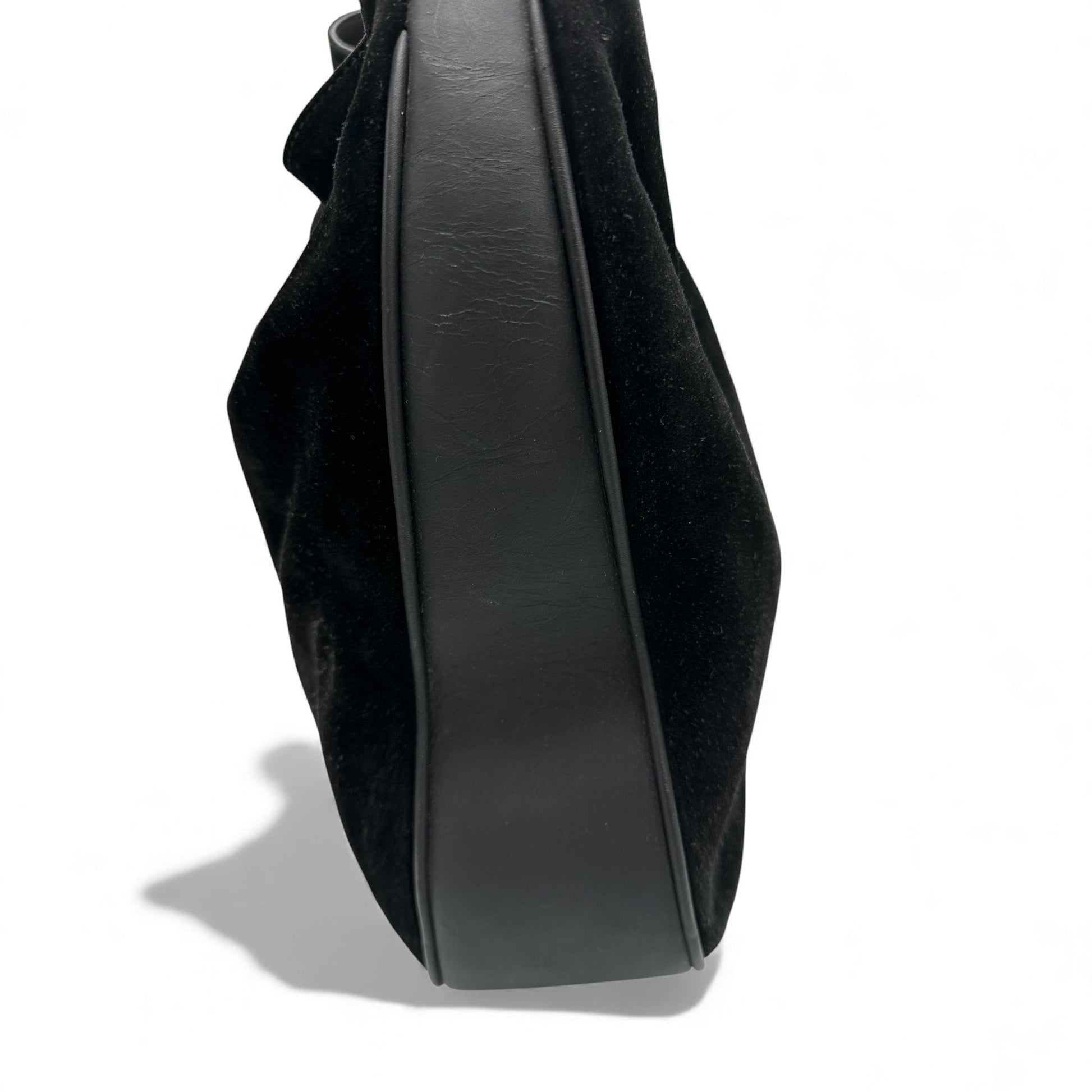 Vintage Gucci Suede Bamboo 001 123 1577 Shoulder Bag - Thanks it's Vintage