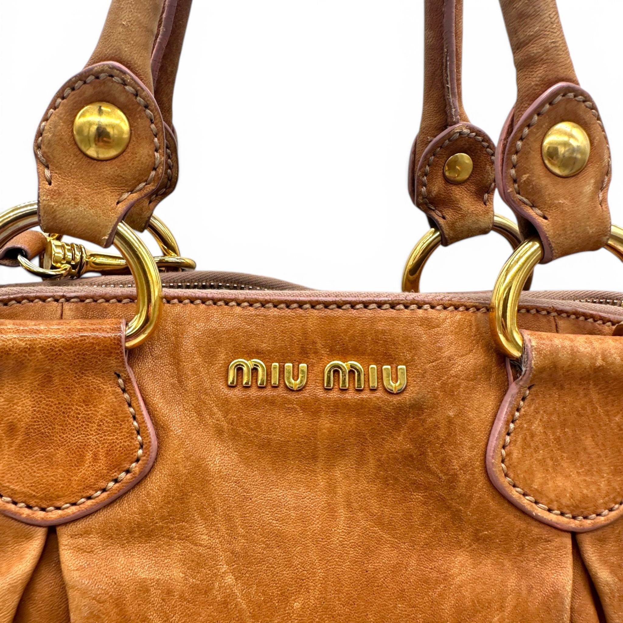 バッグ Vintage miumiu 00s leather handbag Vintage Miu Miu Bags | Y2K & 2000s Archive Styles – Thanks it's